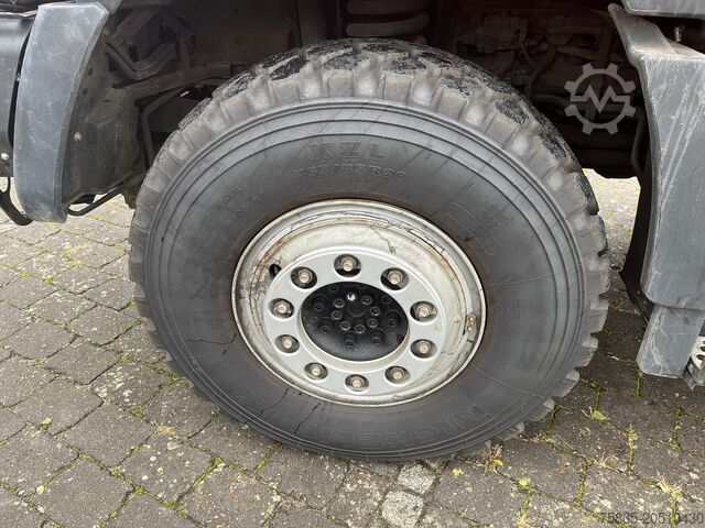 Unimog Mercedes-Benz Unimog U427