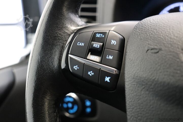 Delivery van Ford Transit Custom 2.0 TDCI EURO 6 - Airco - Cruise...