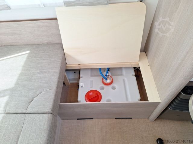 Wohnwagen BÜRSTNER Premio Plus 410 TS SAT/ TV / Markise