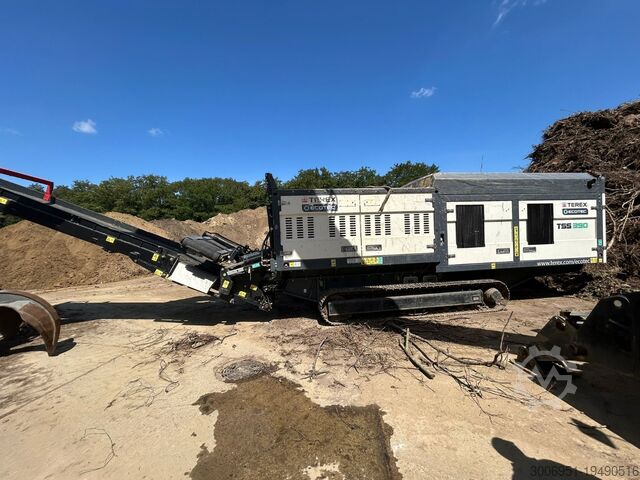 Mobile shredding installation Terex TSS 390T