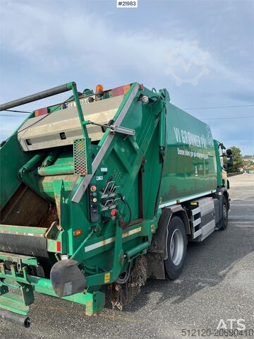 Garbage truck Scania P280 โ 2-compartment gas-powered waste collection