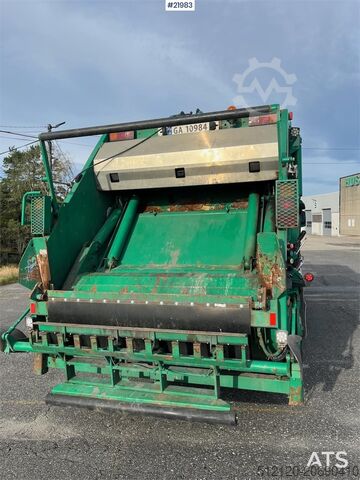 Garbage truck Scania P280 โ 2-compartment gas-powered waste collection
