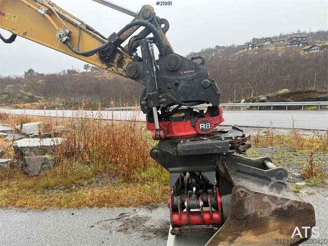 Crawler excavator CAT 325