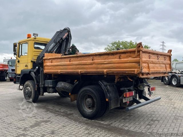 Tipper truck MAN F2000 19.343 FAK 2-Achs Allradkipper Kran