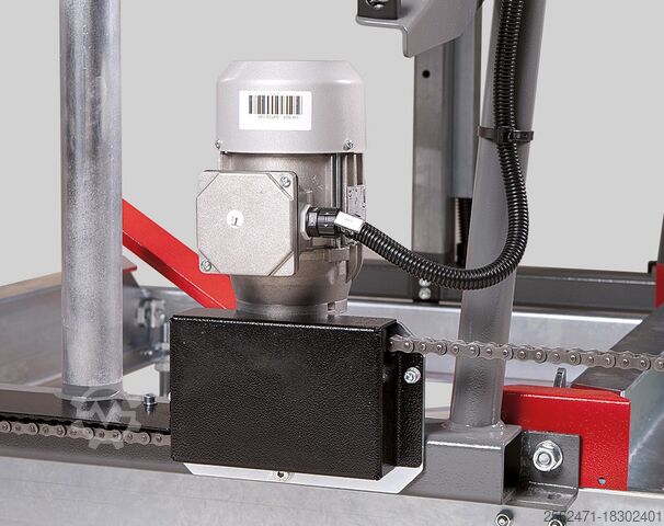 Small sawmill CTR750E demonstrator Pilous CTR750E