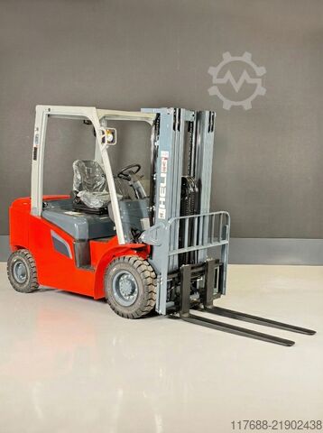 Diesel front loader Heli CPCD25-G3 Diesel 2,5t 4,7m Triplex KUBOTA Garantie