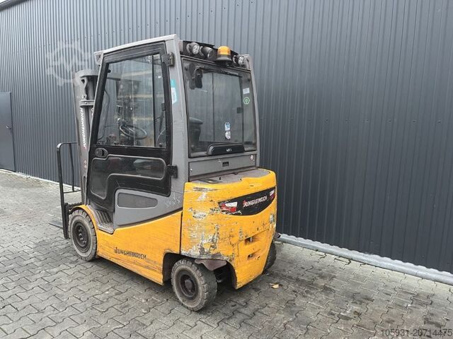 Elektro 4 Rad-Stapler Jungheinrich EFG425k