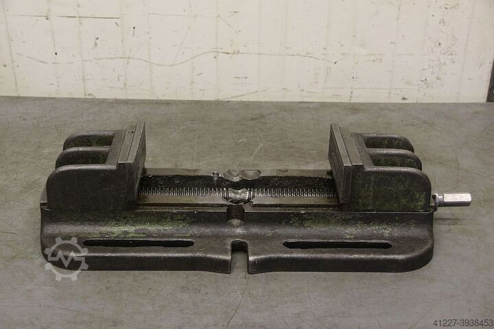 Maschinenschraubstock unbekannt Spannweite 285 mm