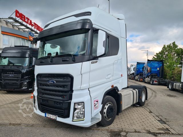 Standard tractor unit FORD F-MAX 500