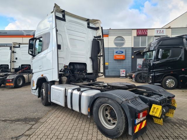Standard tractor unit FORD F-MAX 500