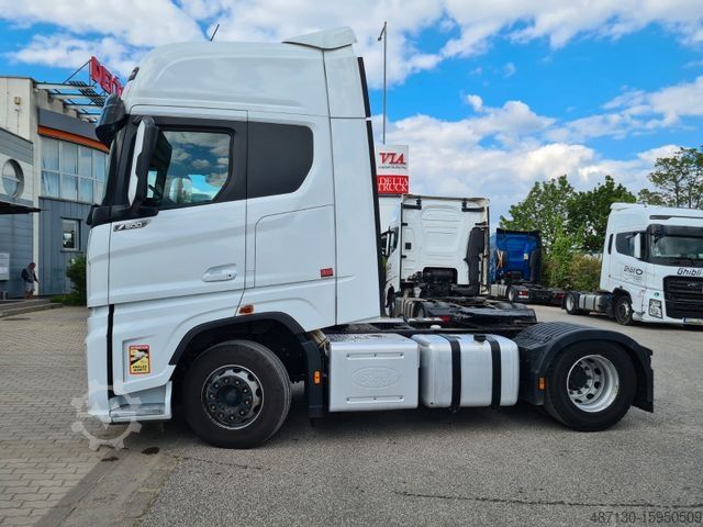 Standard tractor unit FORD F-MAX 500