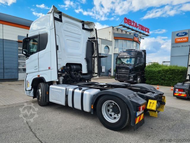 Standard tractor unit FORD F-MAX 500