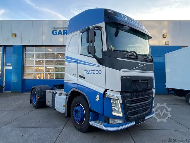 Standard tractor Volvo FH 13.420 Globetrotter / ADR + PTO / Stand Airco