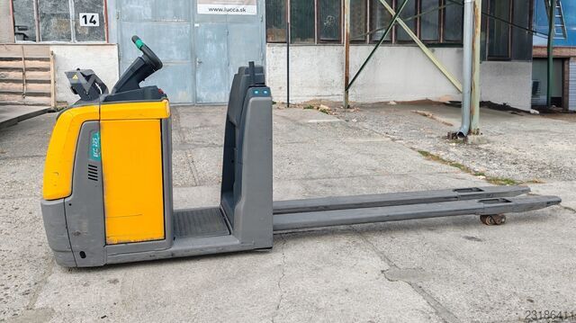 Horizontal Order Pickers Jungheinrich ECE 225 2400mm /2022y/ 1719mh