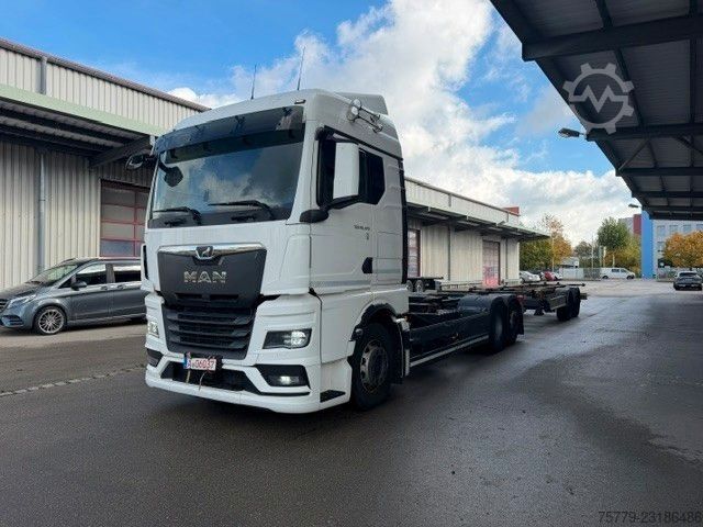 Swap body truck MAN TGX 26.470 6x2 LL + Mildner Anh.