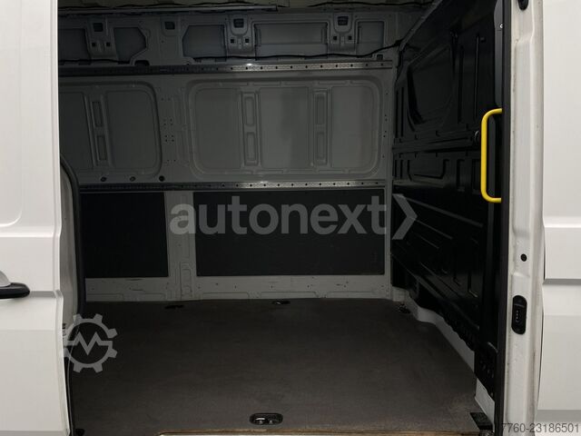High top van VW Crafter 35 *Maxi Extralang+Superhochdach* AHK 3,