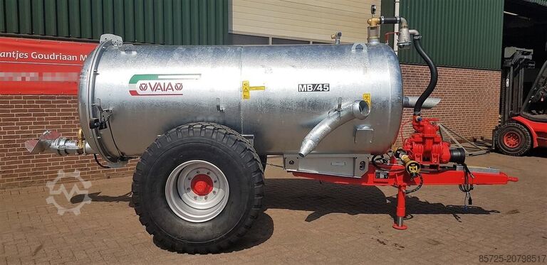 Manure spreader Vaia MB 45 Water tank