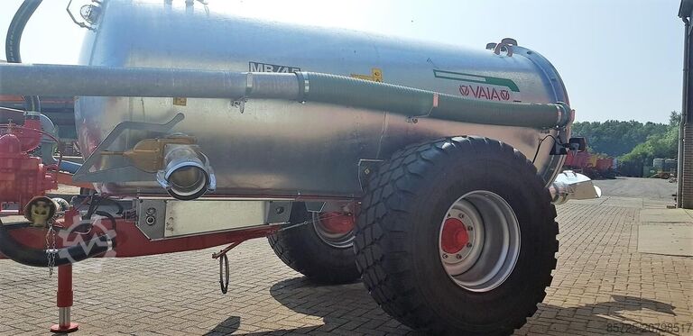 Manure spreader Vaia MB 45 Water tank