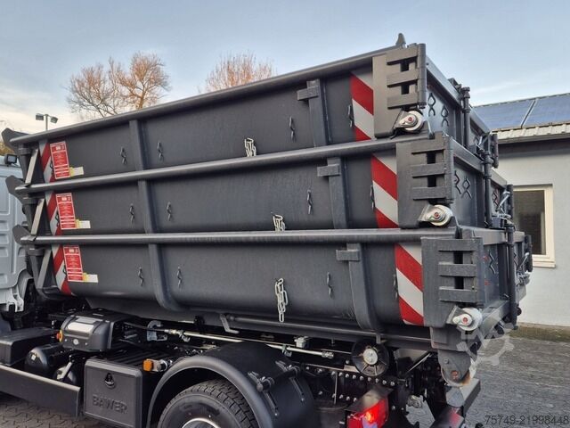 Swap chassis trailer ungesetzt Stapelcontainer Abrollcontainer City
