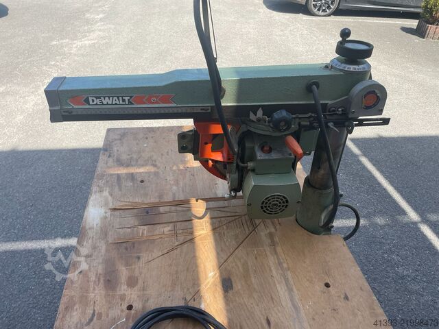 Radial saw, radial arm saw DeWalt 1370