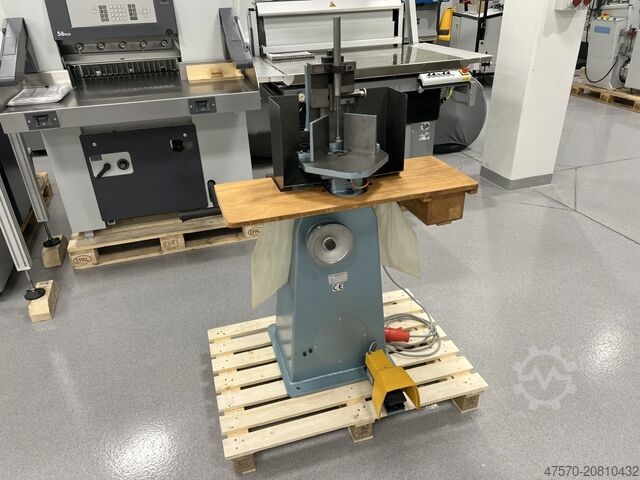 Buchbindereimaschine Karl Tranklein EK-100 Corner Cutter