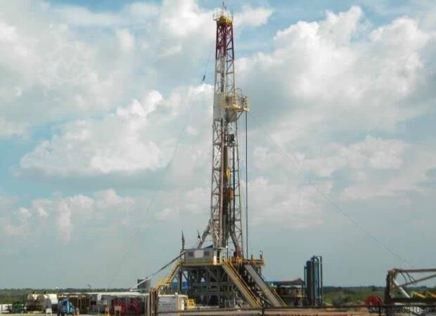 Bohrgerät National 80 UE 1000 HP Oil Drilling Rig