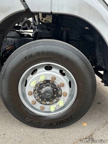 Tankwagen Mercedes-Benz Axor 1823 LA *Tankwagen für Heizöl/Diesel, 2 Ka...