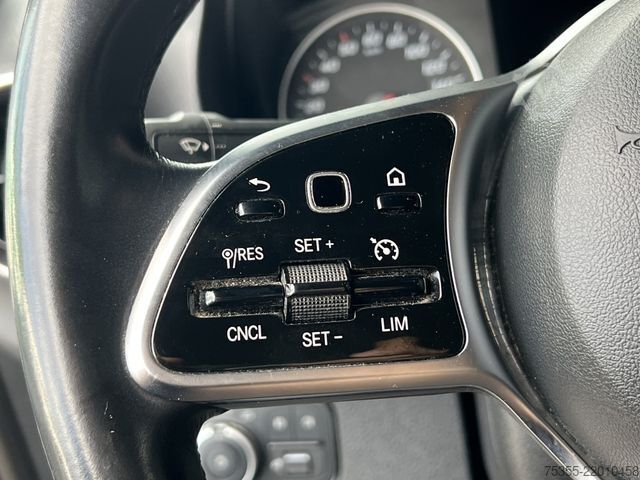High top van MERCEDES-BENZ Sprinter 319 CDI MAXI TempomatKlima MBUX Navi