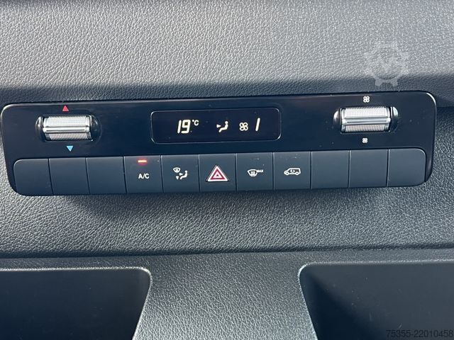 High top van MERCEDES-BENZ Sprinter 319 CDI MAXI TempomatKlima MBUX Navi
