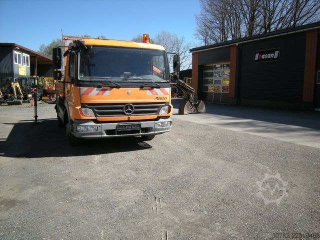 Tipper van MERCEDES-BENZ MB 918 mit Terex TLC 65.2