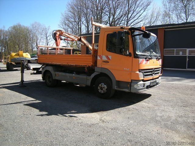 Tipper van MERCEDES-BENZ MB 918 mit Terex TLC 65.2