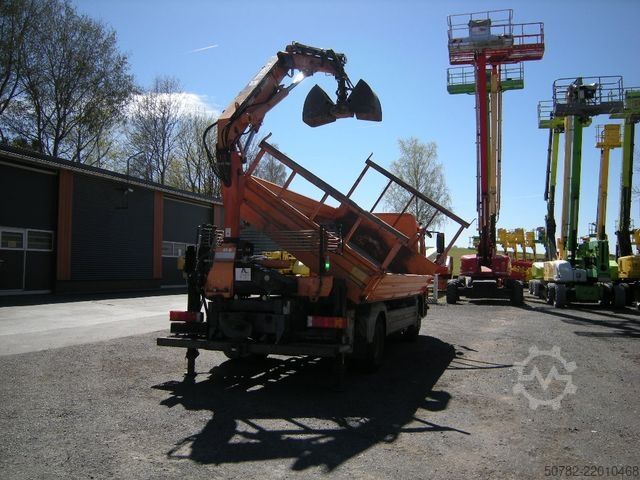 Tipper van MERCEDES-BENZ MB 918 mit Terex TLC 65.2