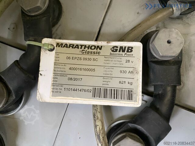 4-Wege-Gabelstapler Combilift CBE2500 / TRIPLEX - 4900MM / FREE LIFT