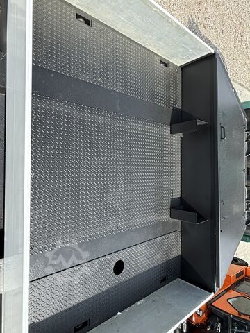 Tieflader-Sattelauflieger zum Transport von Baumaschinen FAYMONVILLE FAYMONVILLE STZ-6WAU – 6 AXLES – 92.2GVW