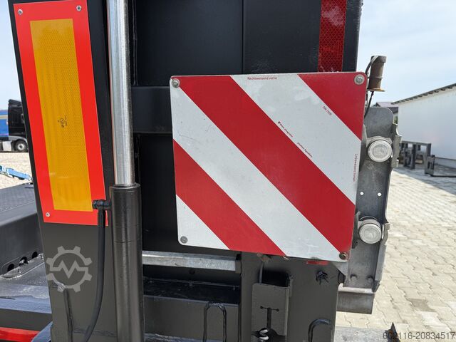 Tieflader-Sattelauflieger zum Transport von Baumaschinen FAYMONVILLE FAYMONVILLE STZ-6WAU – 6 AXLES – 92.2GVW