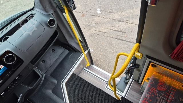 Minibus MERCEDES-BENZ 517 Sprinter GSR 2 Automatik 22 SS  Stock