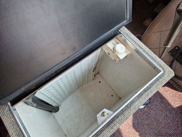 Kleinbus MERCEDES-BENZ Ernst Auwärter Teamstar Vario 814 H Kennzeichen