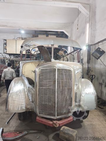 Motor coach SETRA Kässbohrer  Setra S 6, S 7, S 9 Oldtimerbus