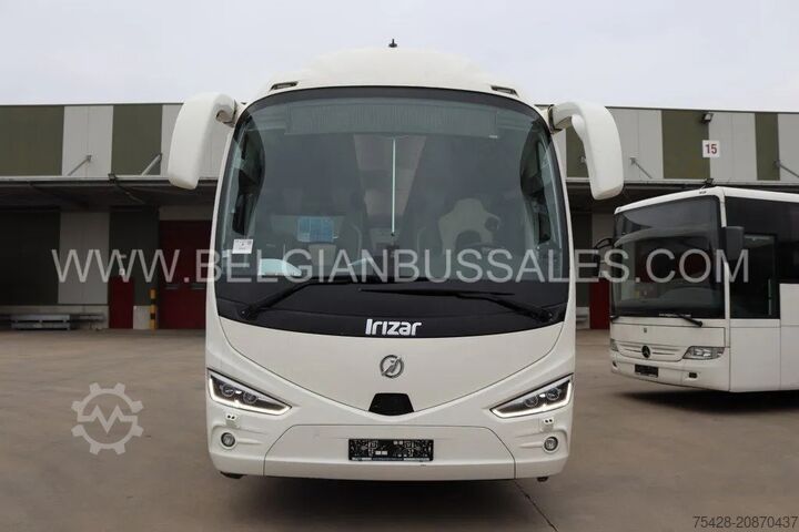 Motor coach Irizar I6 13.35 / 12.2m / Lift / USB / Full Option