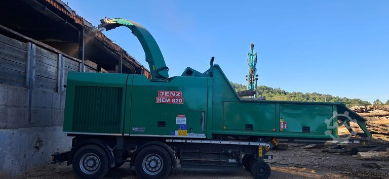 Holzzerkleinerer Jenz HEM 820 DL