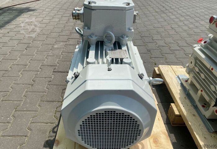 Electric motor ABB M3HP 180 MLB / FACTORY NEW