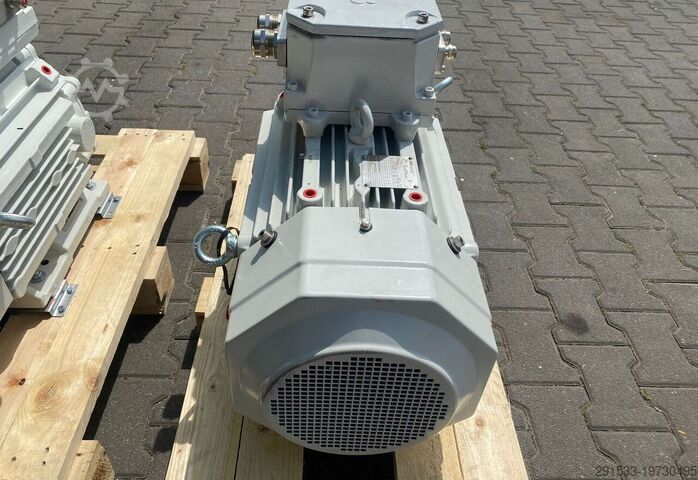 Electric motor ABB M3HP 180 MLB / FACTORY NEW