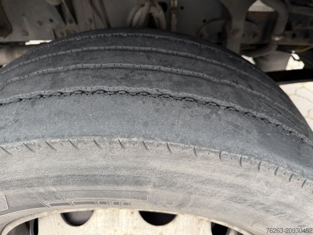 Box truck MAN TGM 18.340 4x2 LBW