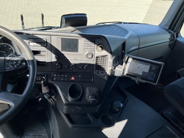 Box truck MERCEDES-BENZ Antos 1840 4x4 HAD LBW Kühlung Flüssigstickstoff