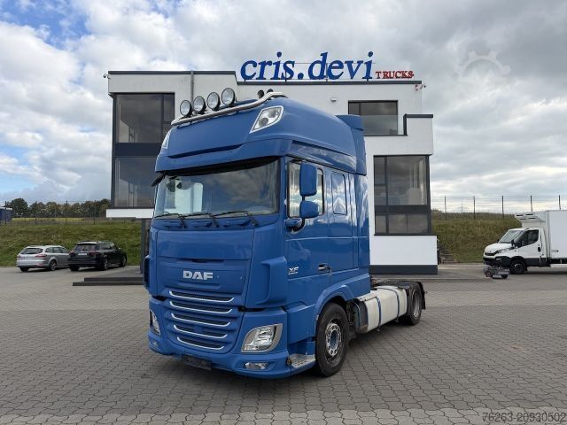Standard tractor unit DAF XF 460 4x2 Retarder