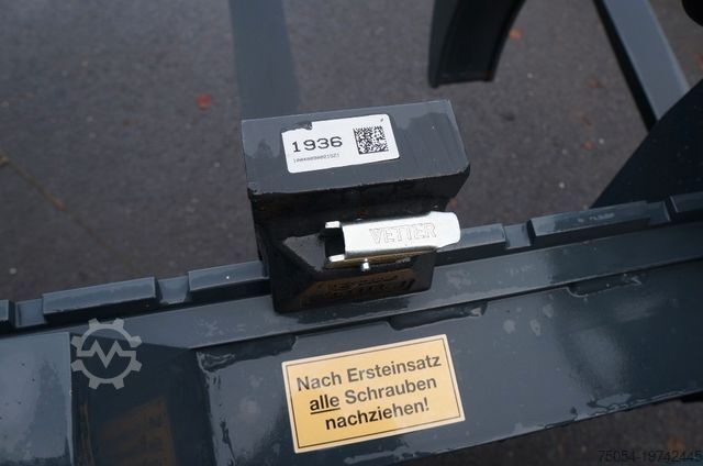 Forstfahrzeuge SAMASZ Palettengabel mit Holzhalter