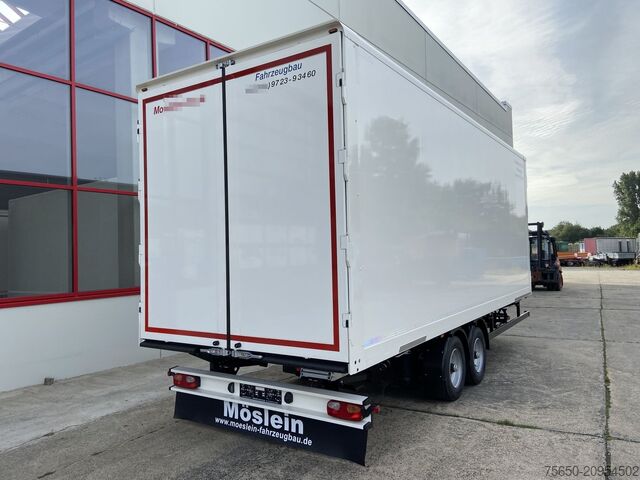 Box trailer Möslein TKO 105 D 7m weiß  Tandem- Koffer, Durchladbar, -- Neufahrzeug --
