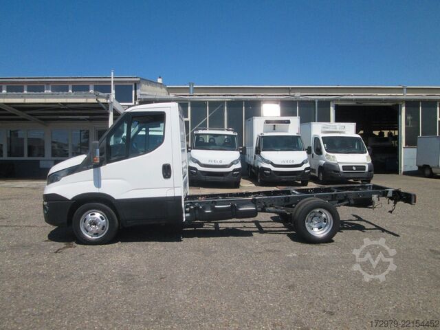 Van chassis IVECO 35 C13*Fahrgestell*