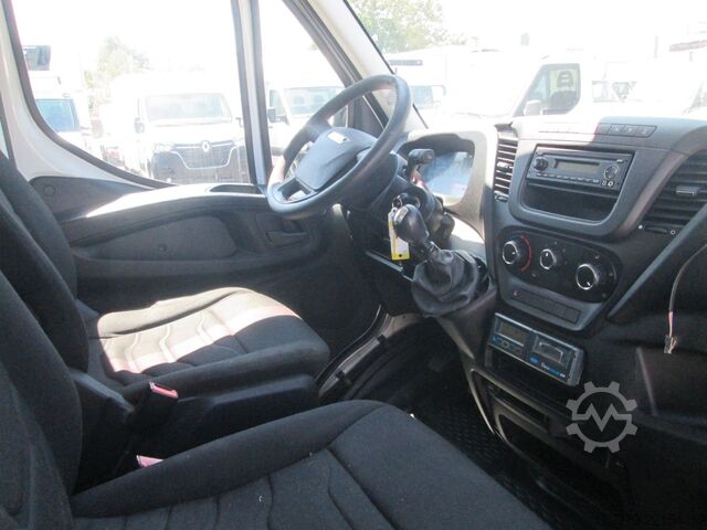 Van chassis IVECO 35 C13*Fahrgestell*