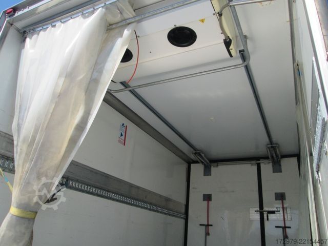 Refrigerated truck MERCEDES-BENZ Atego 1218*Carrier Kühlkoffer 6.56m*LBW*